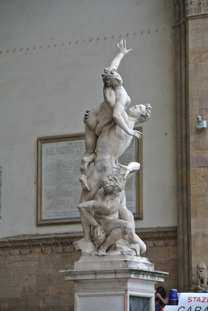 statue piazza signore